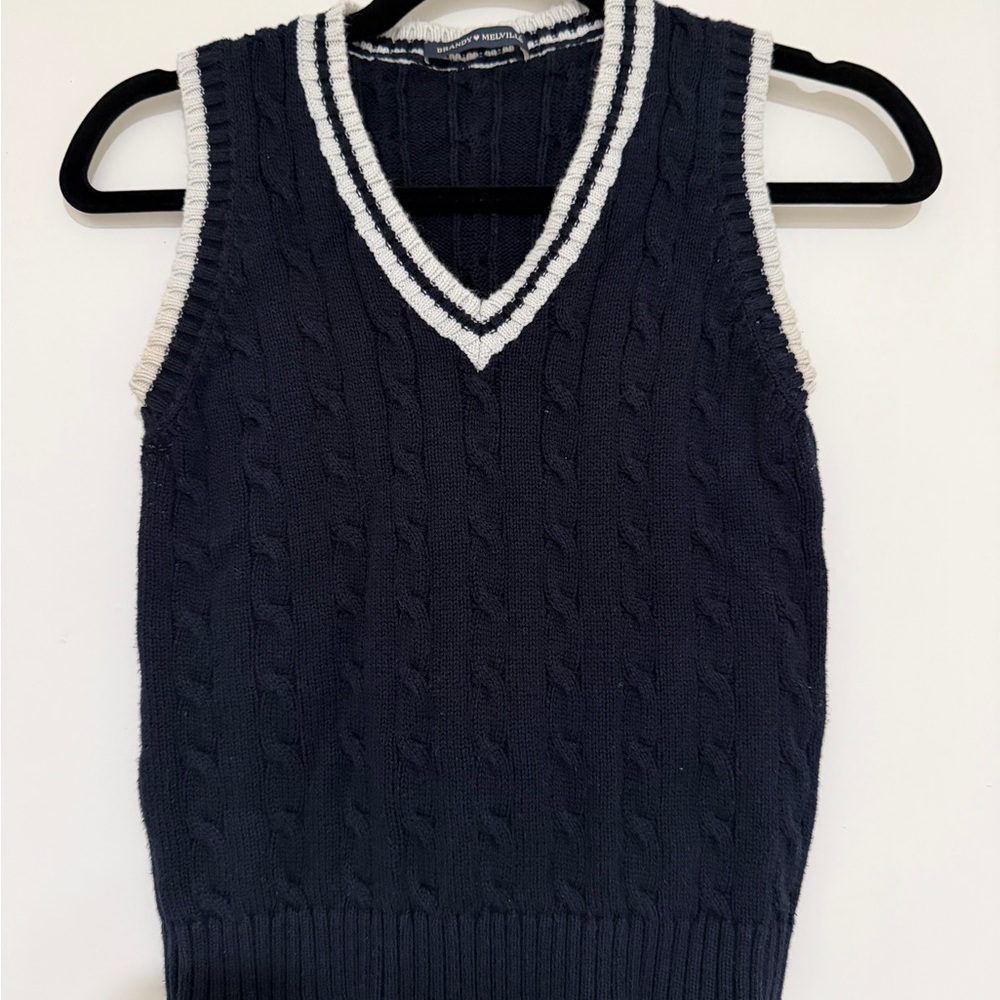 💥💥 Brandy Melville Dark Blue V-Neck Sweater Vest! 💥💥